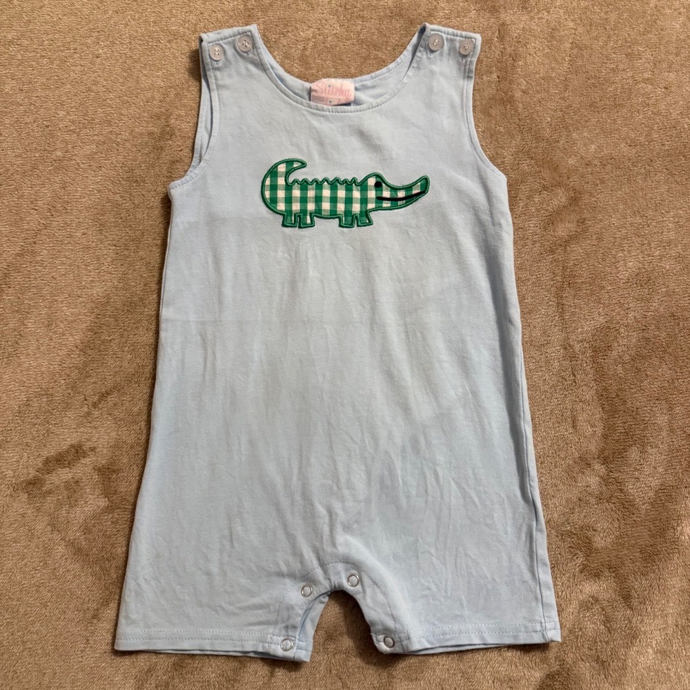 Stitchy Fish Boys Blue Gingham Alligator Applique Romper Sunsuit Size 2T